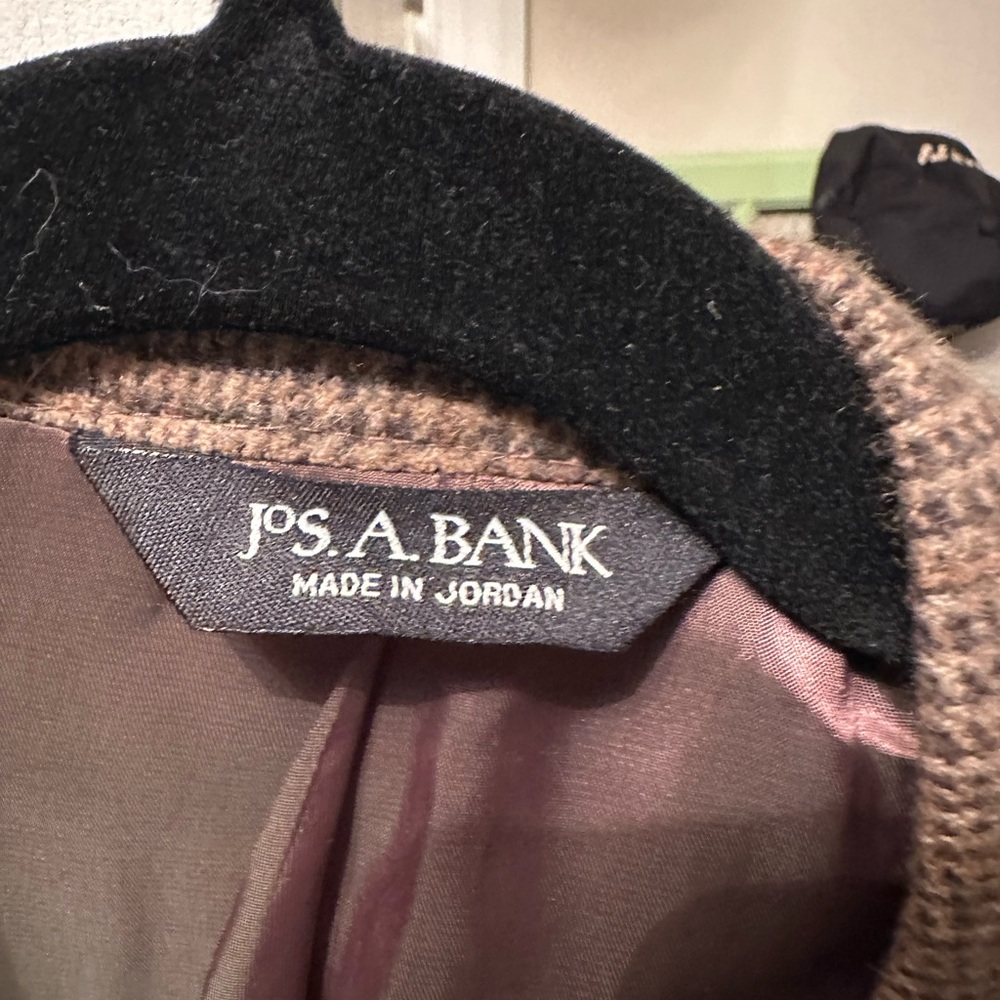 Jos A Bank brown sport coat in great condition.